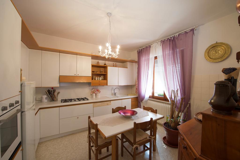 Savoia & Jolanda Apartments 2 Venetië Kamer foto