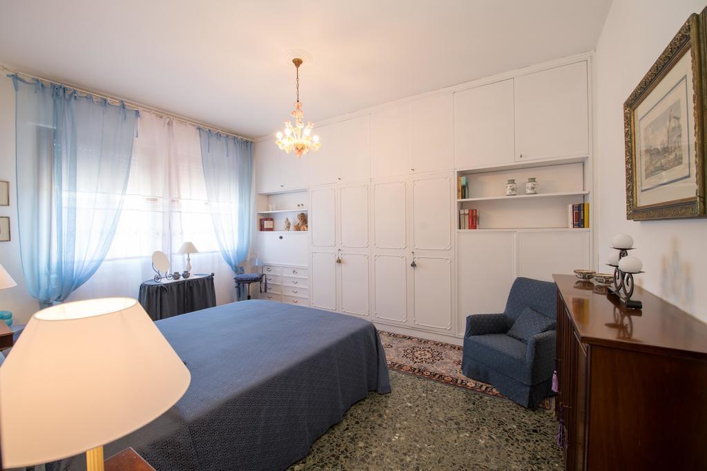 Savoia & Jolanda Apartments 2 Venetië Kamer foto