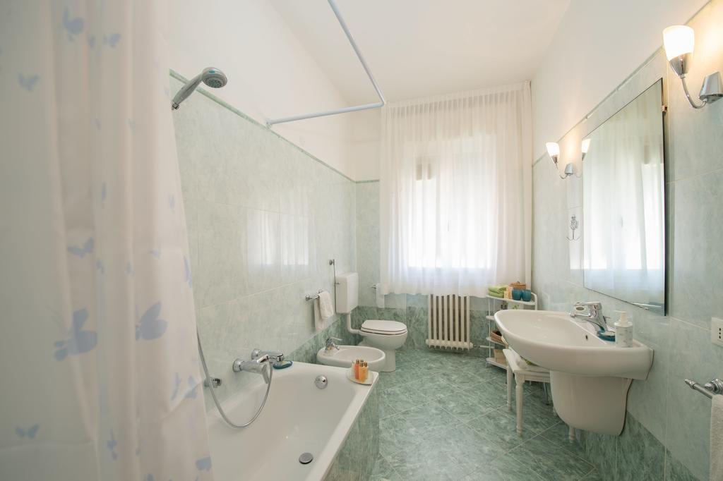 Savoia & Jolanda Apartments 2 Venetië Kamer foto